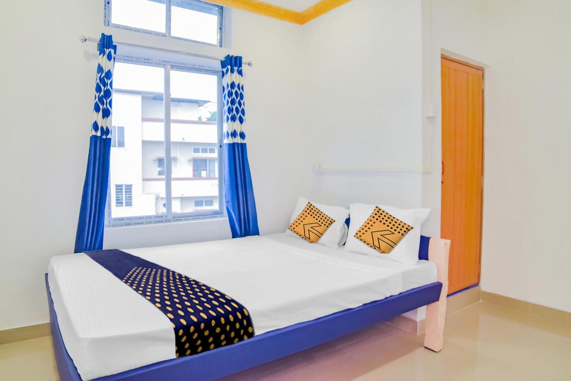 Spot On Nirvaan Guest House Kaharpara Exterior photo